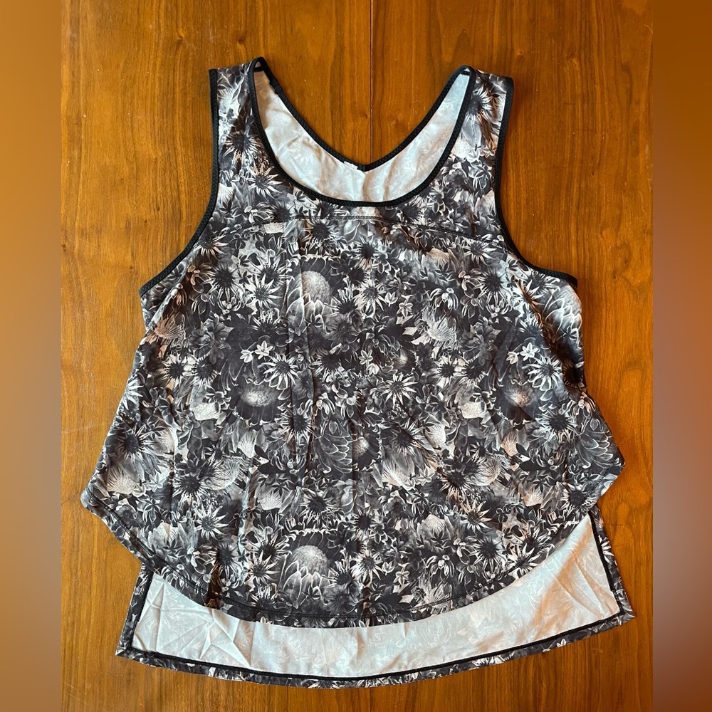 Lightweight Lululemon tank top